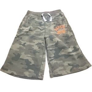 GAP boys Olive Camo Shorts size 10 reg